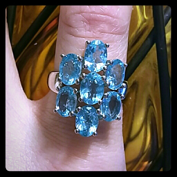 Jewelry - 💃PARAIBA APATITE RING
